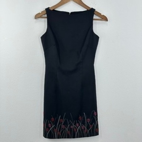 Laundry by Shelli Segal Black Sleeveless Boatneck 90s Floral Embroidered Dress - Picture 1 of 8